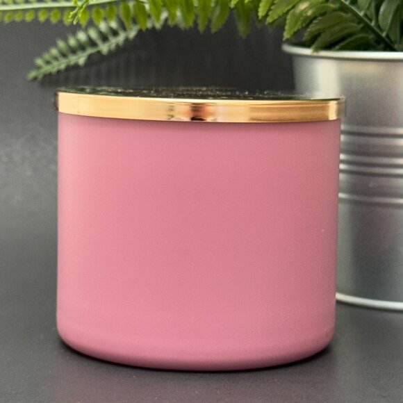 BBW Rose Water & Ivy White Barn Bath & Body Works 3 Wick Candle - Picture 2 of 10